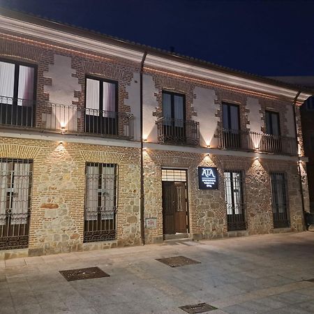 Apartamentos Turisticos Avila Puerta De San Isidro 1-4 Bagian luar foto
