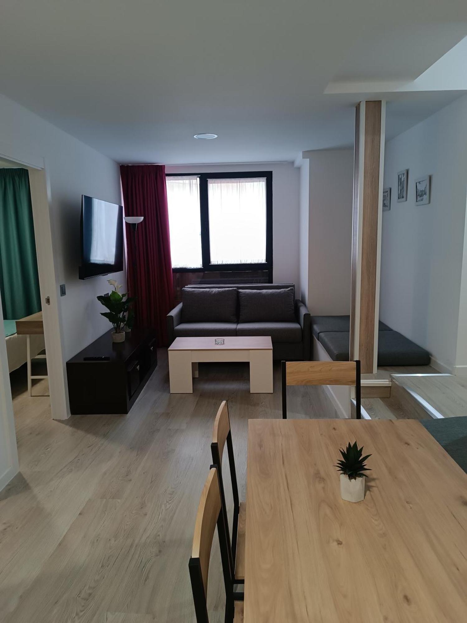 Apartamentos Turisticos Avila Puerta De San Isidro 1-4 Bagian luar foto